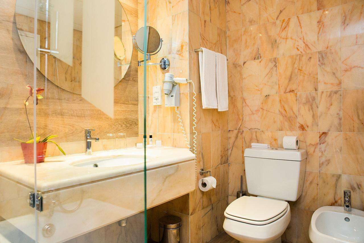 Deluxe Suite,663837960:JPEG